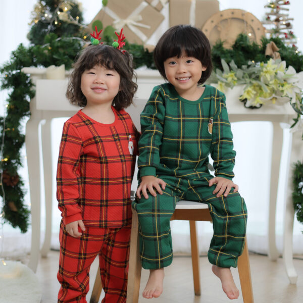 ชุดนอนเด็กแขนยาวขายาว 23fw/Thermal Santa Check (Red)